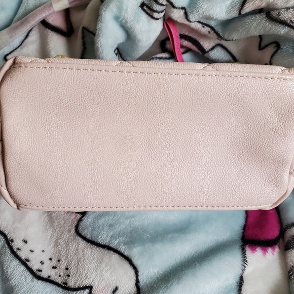 Betsy Johnson Rabbit Makeup Bag - Picture 4 of 4
